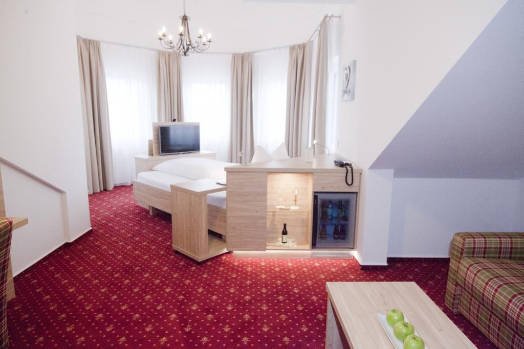 Edelfinger Hof Hotel Bad Mergentheim Værelse billede